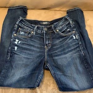 Silver Jeans.   Avery skinny ankle cut.   Waist 24 Length 27.   EUC